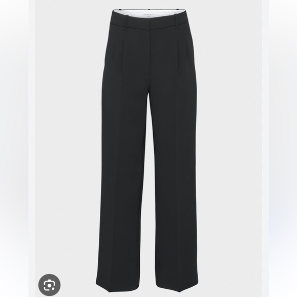 Aritzia Pants - Aritzia Wilfred THE EFFORTLESS PANT - Black - Size 6